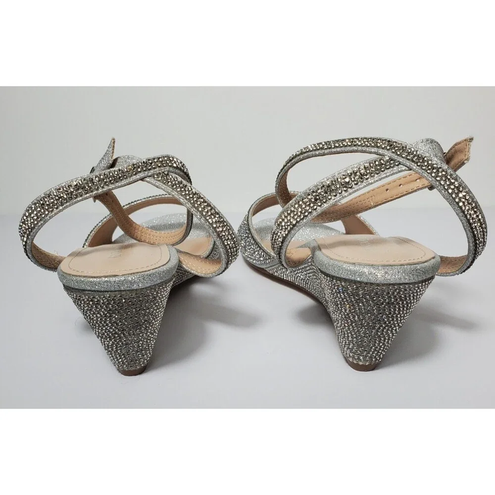 Touch Ups Moxie Wedge Sandal Silver 10M Women’s Dressy Formal Prom Evening - Picture 4 of 6